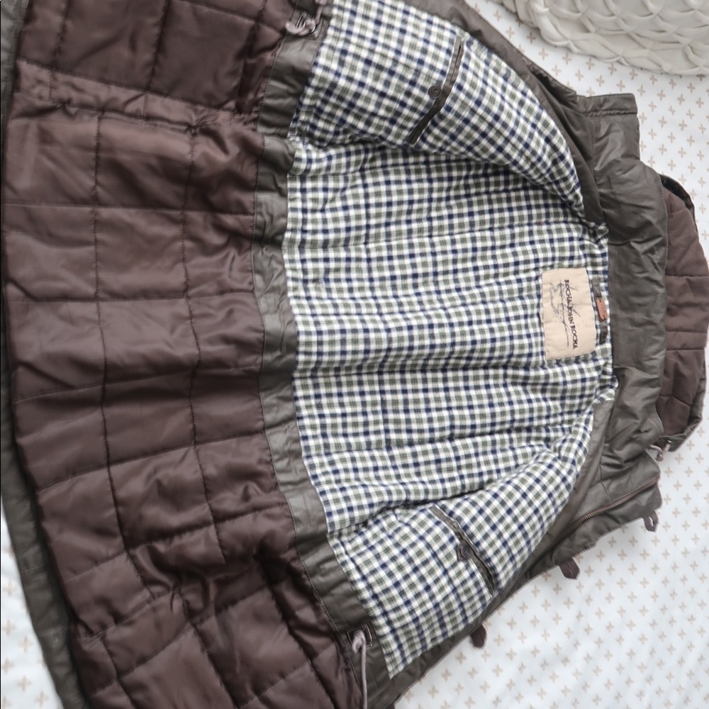 Coat - Picture 10 of 11